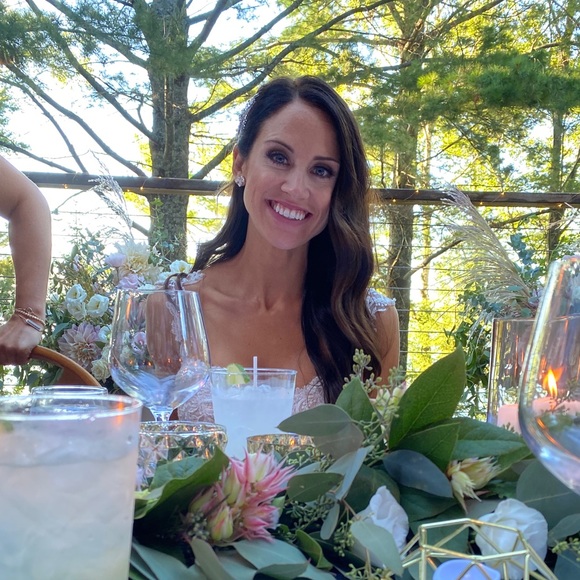 Meet your Posher, Sabrina - Picture 1 of 1